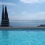 Duplex, Vue Panoramique Sur La Mediterranee, Piscine, Garage