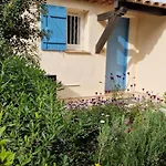 Duplex, Vue Panoramique Sur La Mediterranee, Piscine, Garage Appartement *