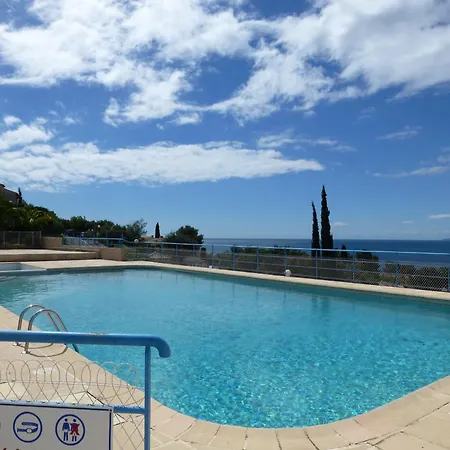 Duplex, Vue Panoramique Sur La Mediterranee, Piscine, Garage Apartmán