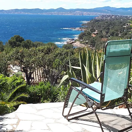 Duplex, Vue Panoramique Sur La Mediterranee, Piscine, Garage Saint-Raphael (Var)