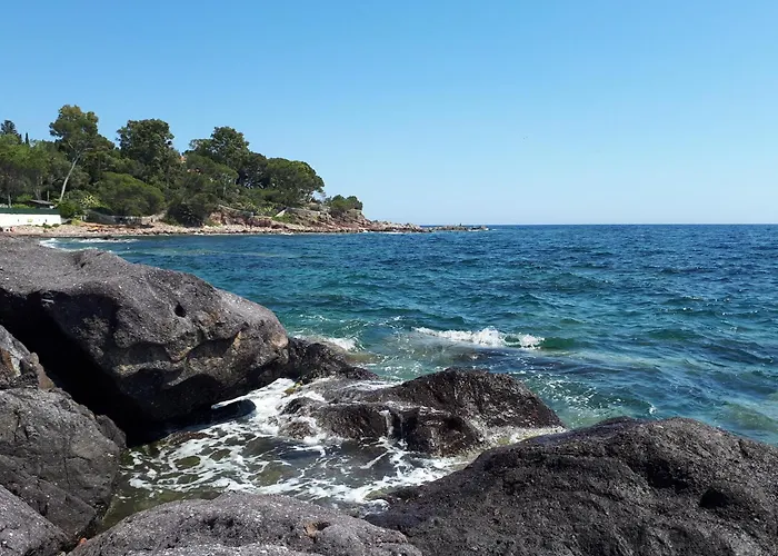 Duplex, Vue Panoramique Sur La Méditerranée, Piscine, Garage * Saint-Raphaël