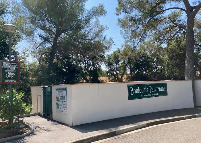 Duplex, Vue Panoramique Sur La Méditerranée, Piscine, Garage