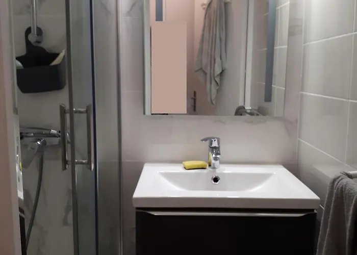 Duplex, Vue Panoramique Sur La Méditerranée, Piscine, Garage