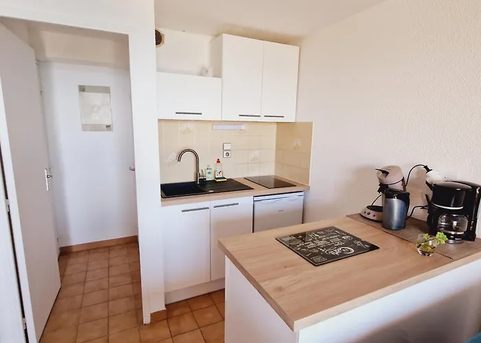 Duplex, Vue Panoramique Sur La Mediterranee, Piscine, Garage Apartman