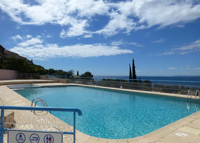 Duplex, Vue Panoramique Sur La Mediterranee, Piscine, Garage Apartman