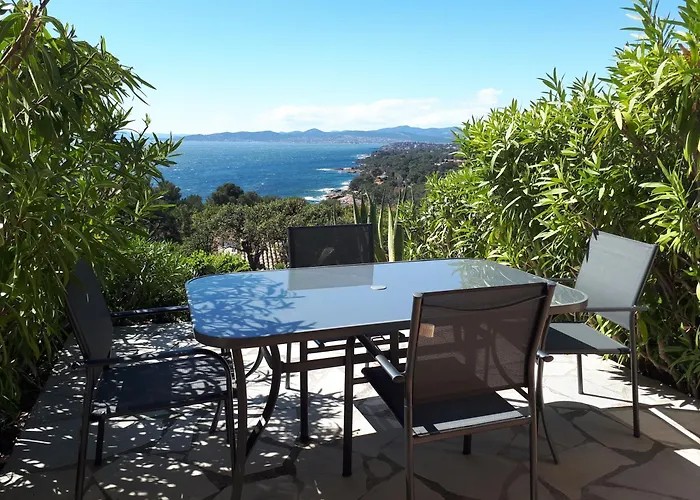 Apartmán Duplex, Vue Panoramique Sur La Mediterranee, Piscine, Garage Saint-Raphaël