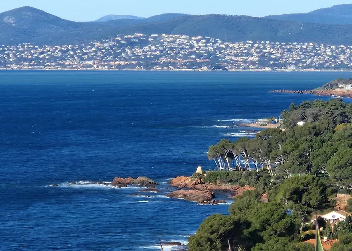 Appartement Duplex, Vue Panoramique Sur La Méditerranée, Piscine, Garage Saint-Raphaël